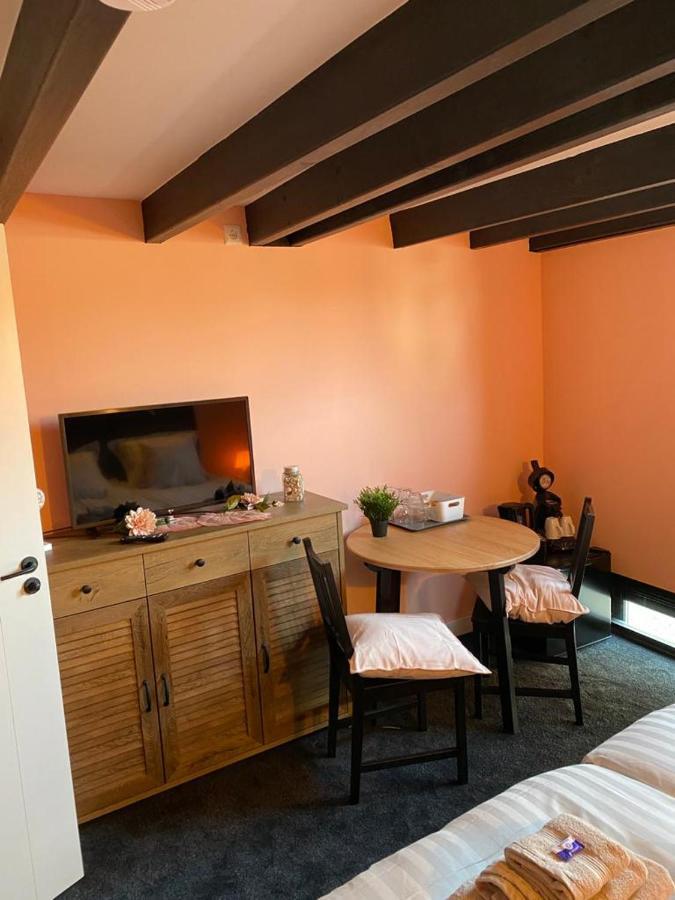 B&B With Or Without De Schuur Zierikzee Kültér fotó